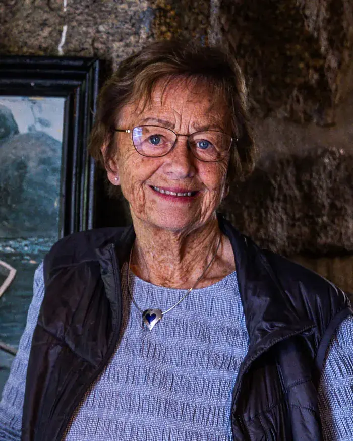 Gunhild Aasen i Stoffstugu